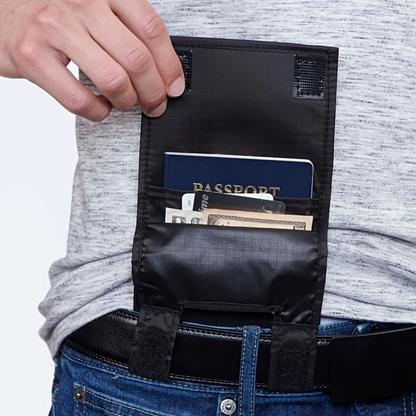 Strydex™ Cartera GuardPocket